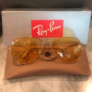 Ambermatic Arista VINTAGE RAY-BAN NEW with CASE
